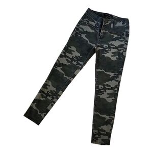 Ashley Mason Camo Jeans Sz 5